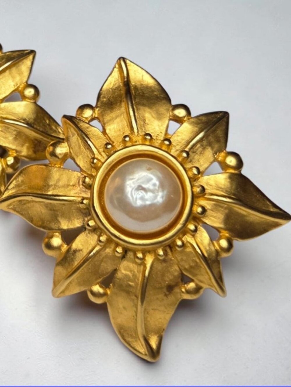 KARL LAGERFELD Vintage 1980's Matte Gold Baroque Pearl Clip-on Earrings - Picture 2 of 6